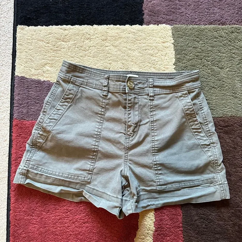 a new day stretch khaki green / gray  short summer